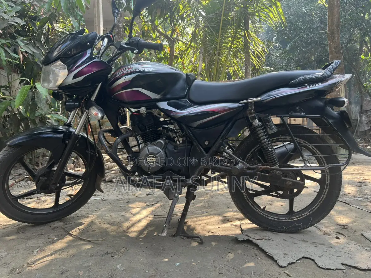 Bajaj Discover 100 . 2020
