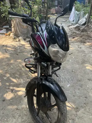 Bajaj Discover 100 . 2020