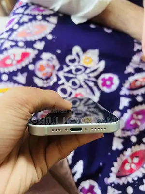 অ্যাপল আইফোন ১৫ (ব্যবহৃত)
