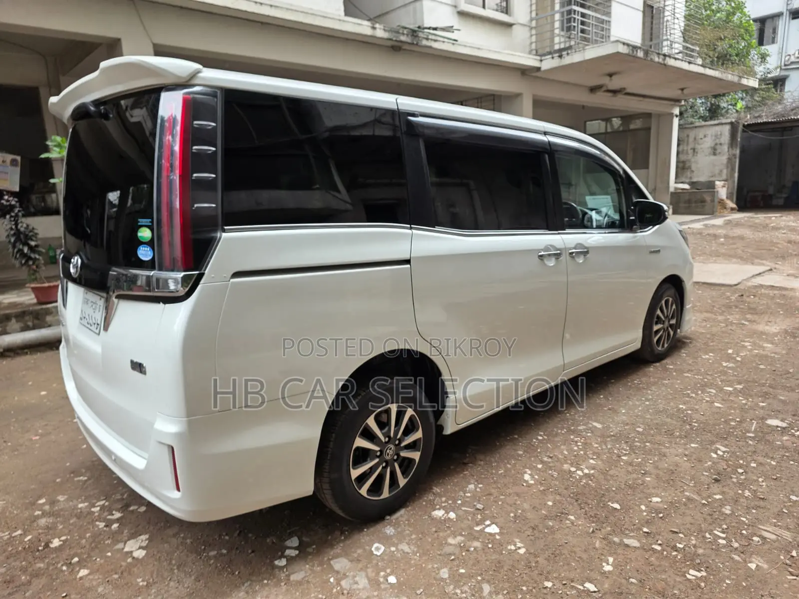 Toyota Esquire GI Premium MIPackage 2019