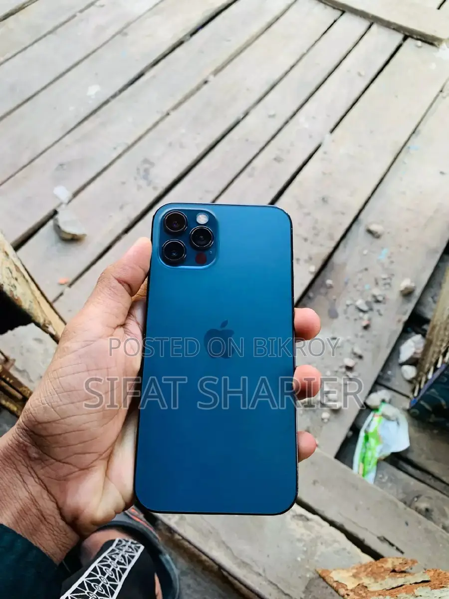 Apple iPhone 12 Pro . (Used)