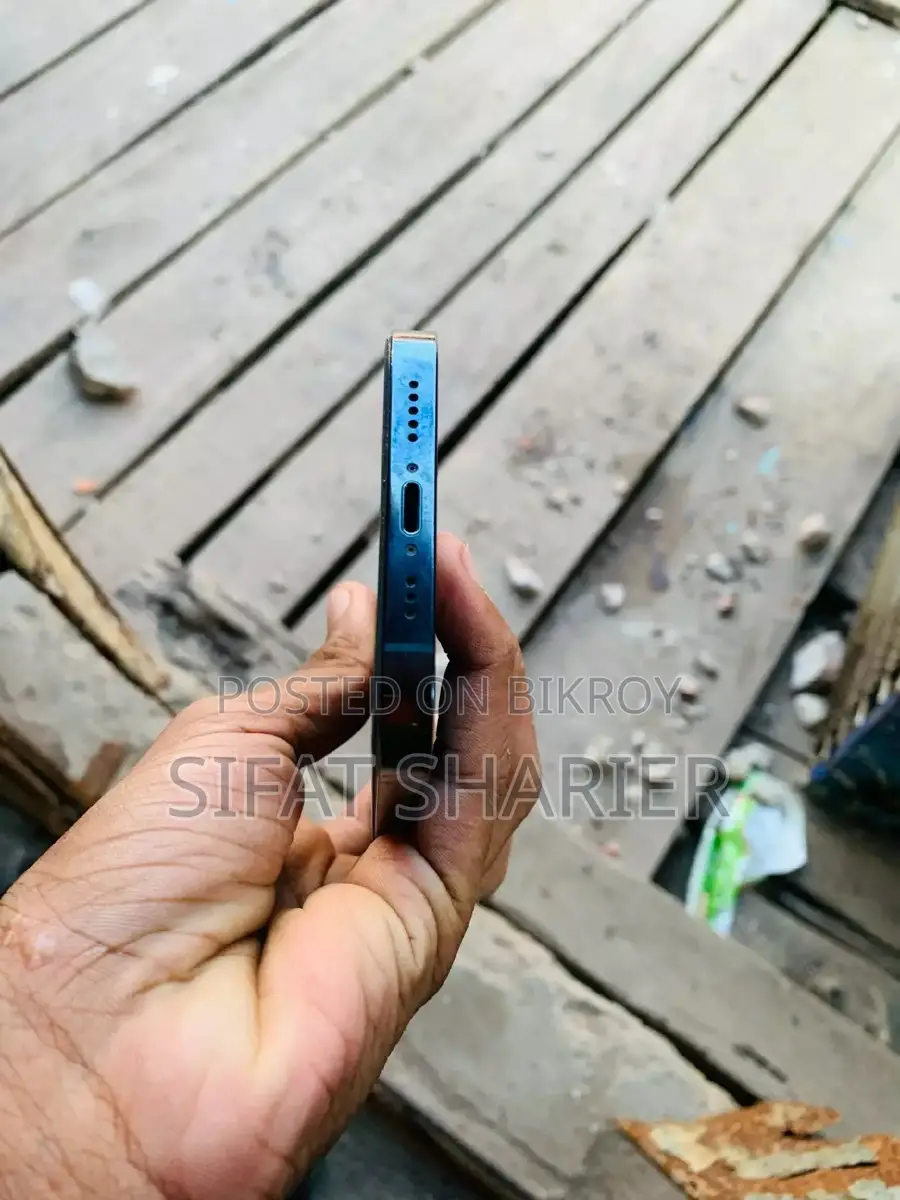 Apple iPhone 12 Pro . (Used)