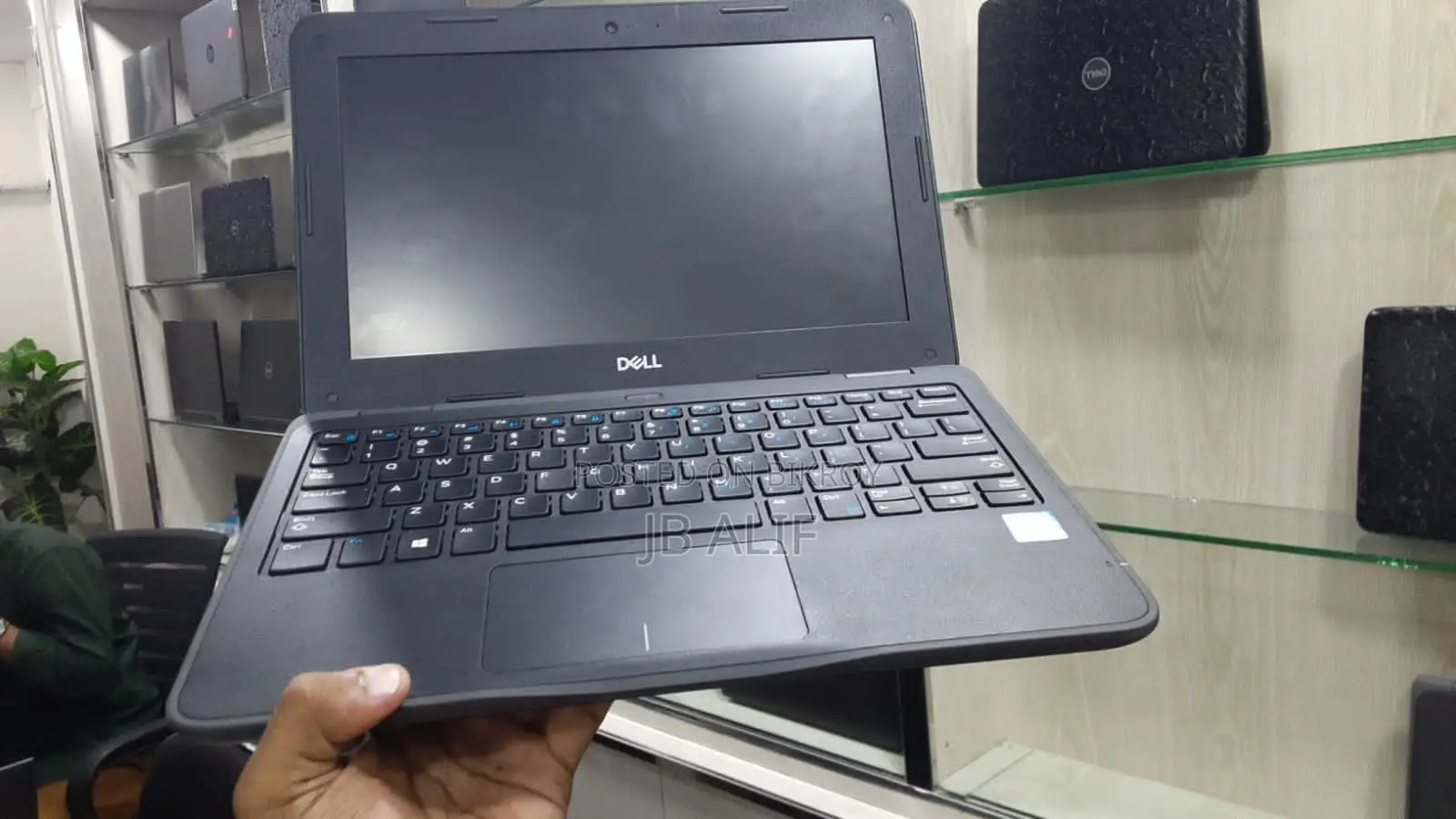 Dell ল্যাপটপটি বিক্রয় করা হবে