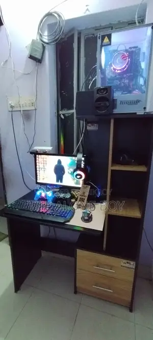 রিডিং টেবিল