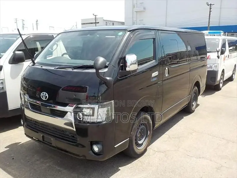Toyota Hiace SUPER GL 3.0 BLACK 2020
