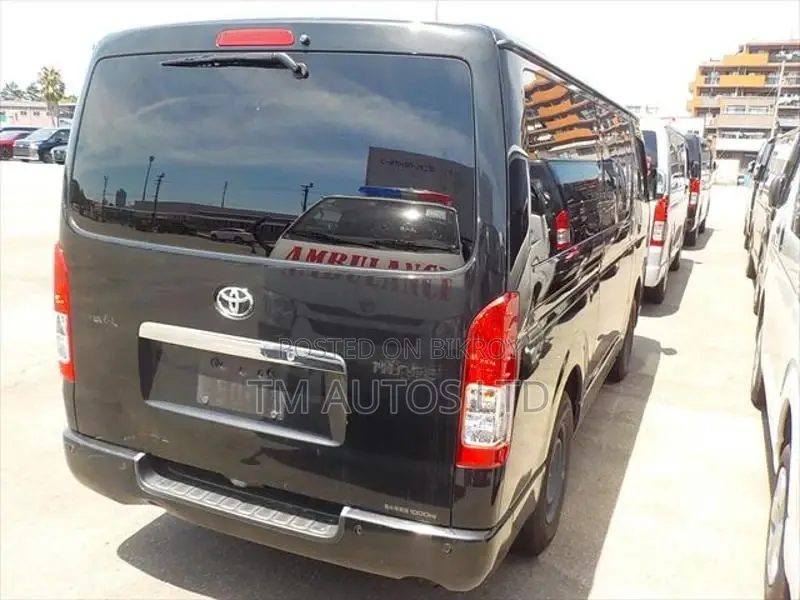 Toyota Hiace SUPER GL 3.0 BLACK 2020