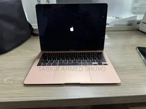 Macbook i3