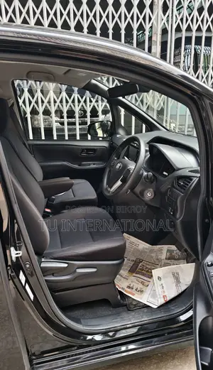 Toyota Noah X Smart Non-HV 2020