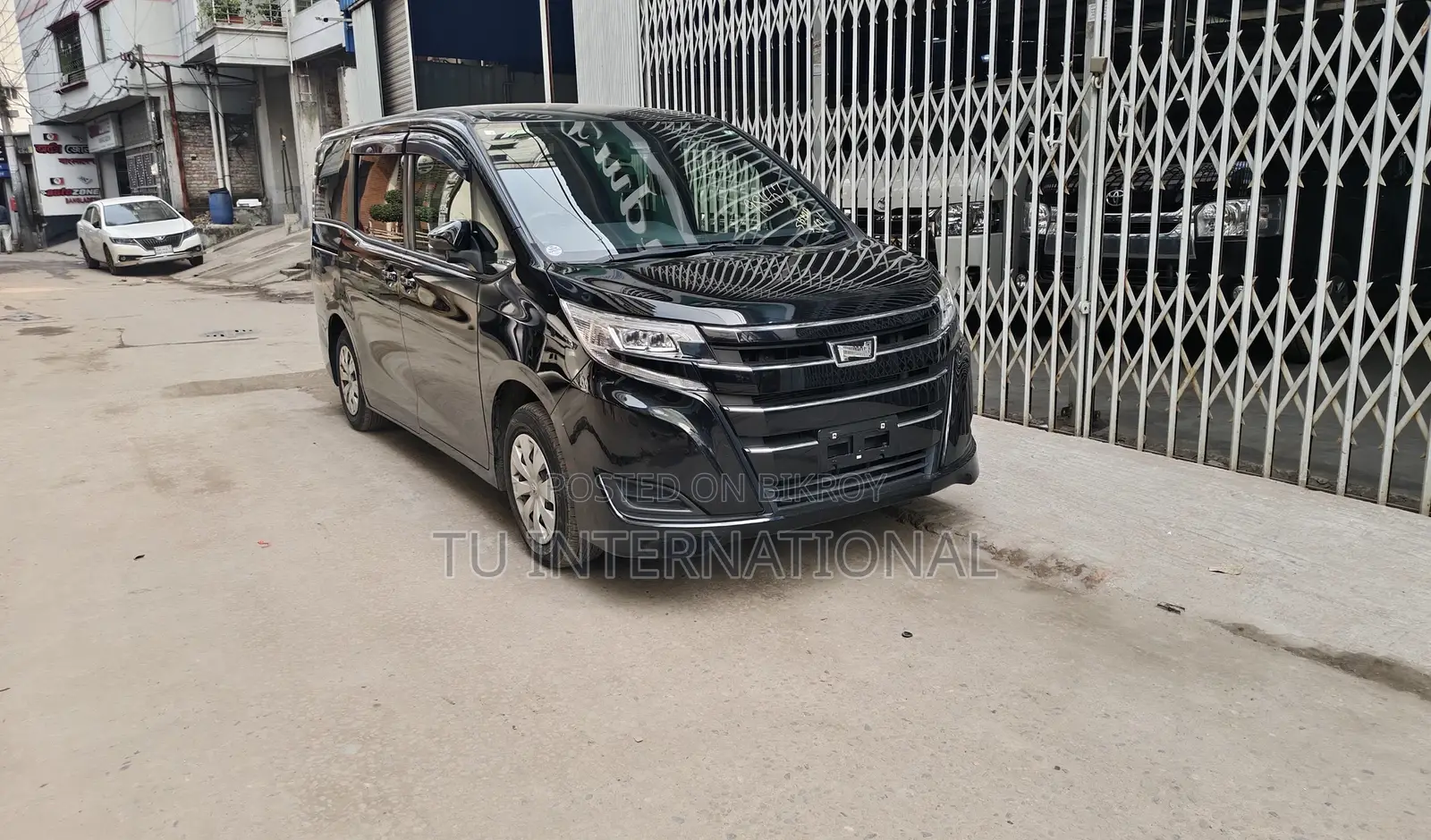 Toyota Noah X Smart Non-HV 2020