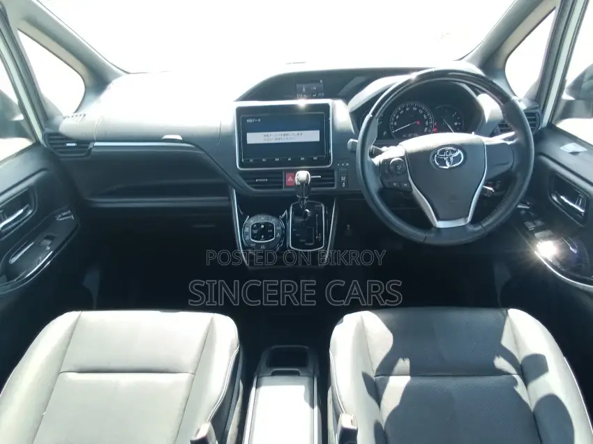 Toyota Esquire GI PACKAGE NON HYBRID 2021