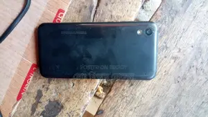 Honor 8s (Used)