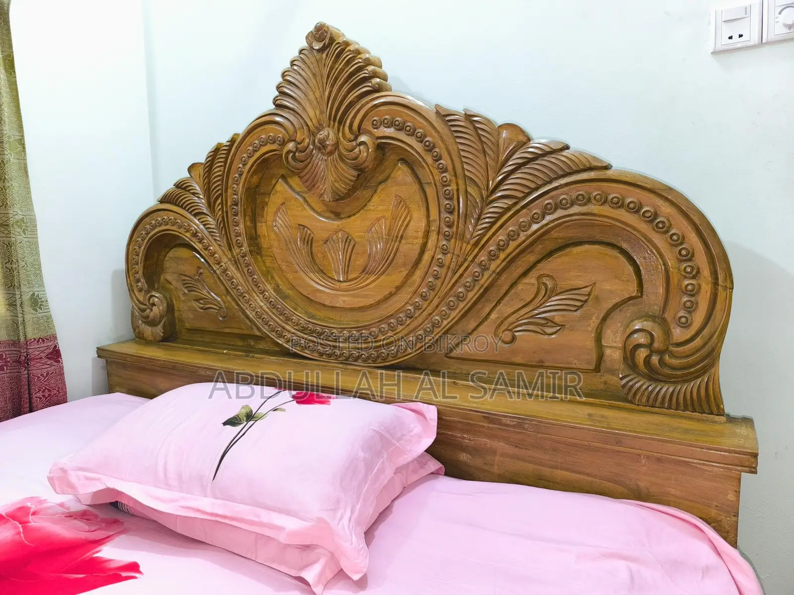 ব্যবহৃত খাট সাথে তোষক ও জাজিম 6×7.5 ফিট