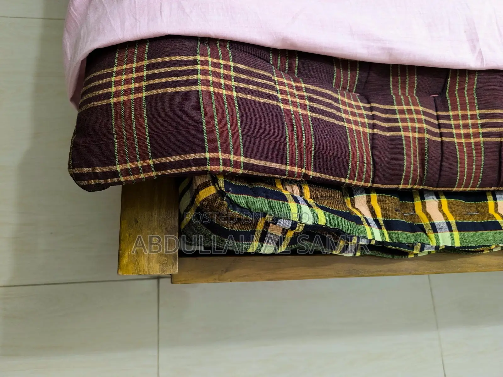 ব্যবহৃত খাট সাথে তোষক ও জাজিম 6×7.5 ফিট