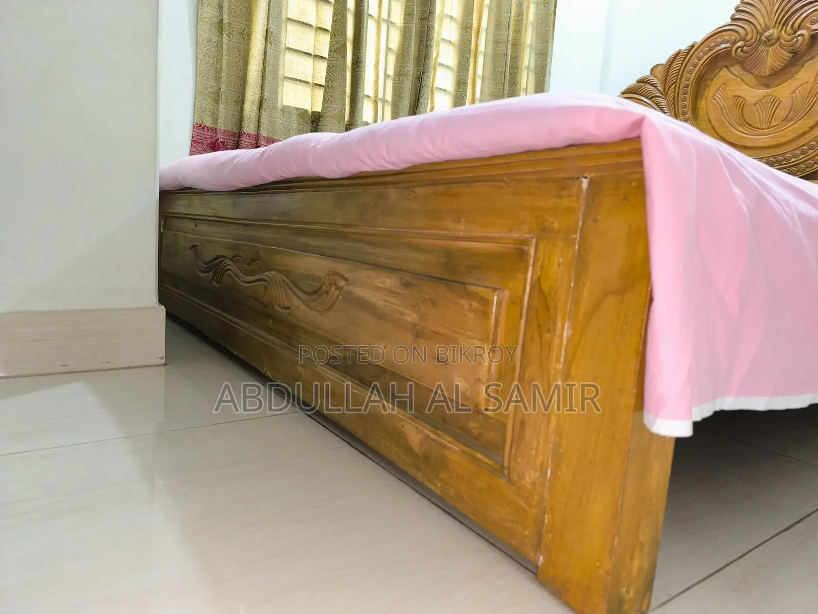 ব্যবহৃত খাট সাথে তোষক ও জাজিম 6×7.5 ফিট