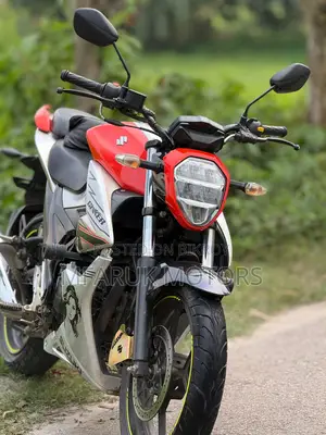 সুজুকি জিক্সার এবিএস ২০২৫