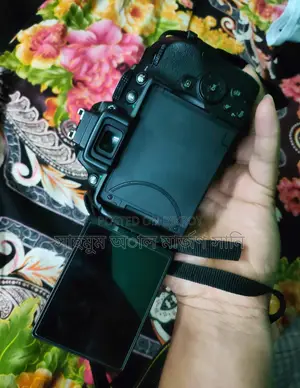 DSLR NIKON D5300