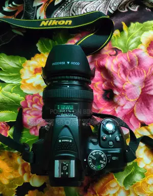 DSLR NIKON D5300