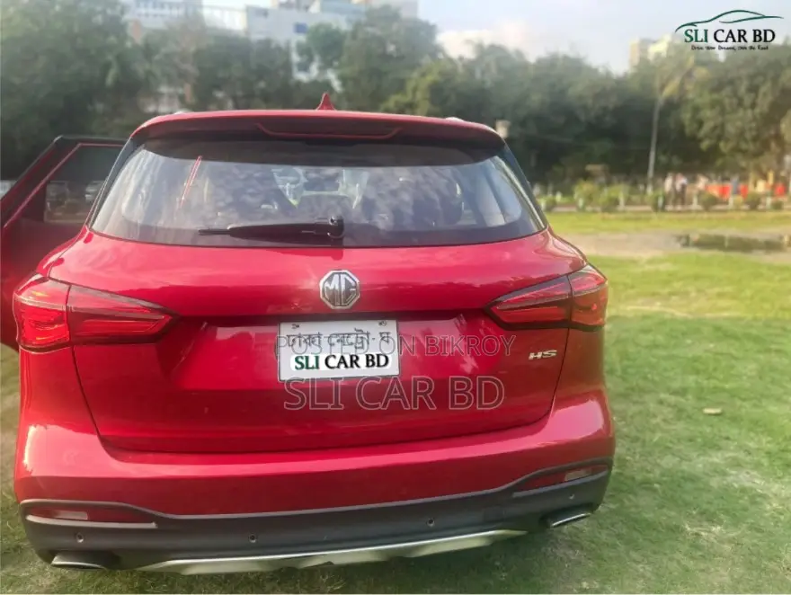 MG HS HYBRID 2023
