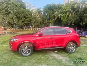 MG HS HYBRID 2023