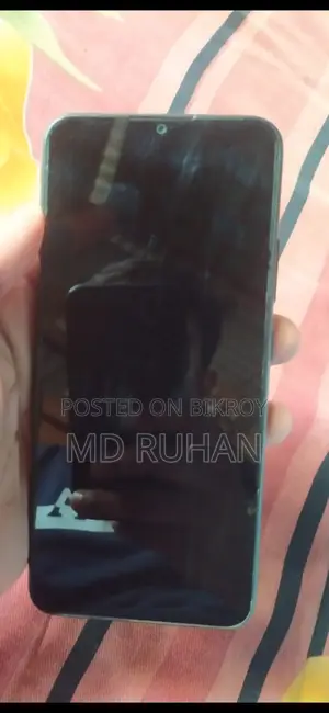 Realme C21 3/32 (Used)