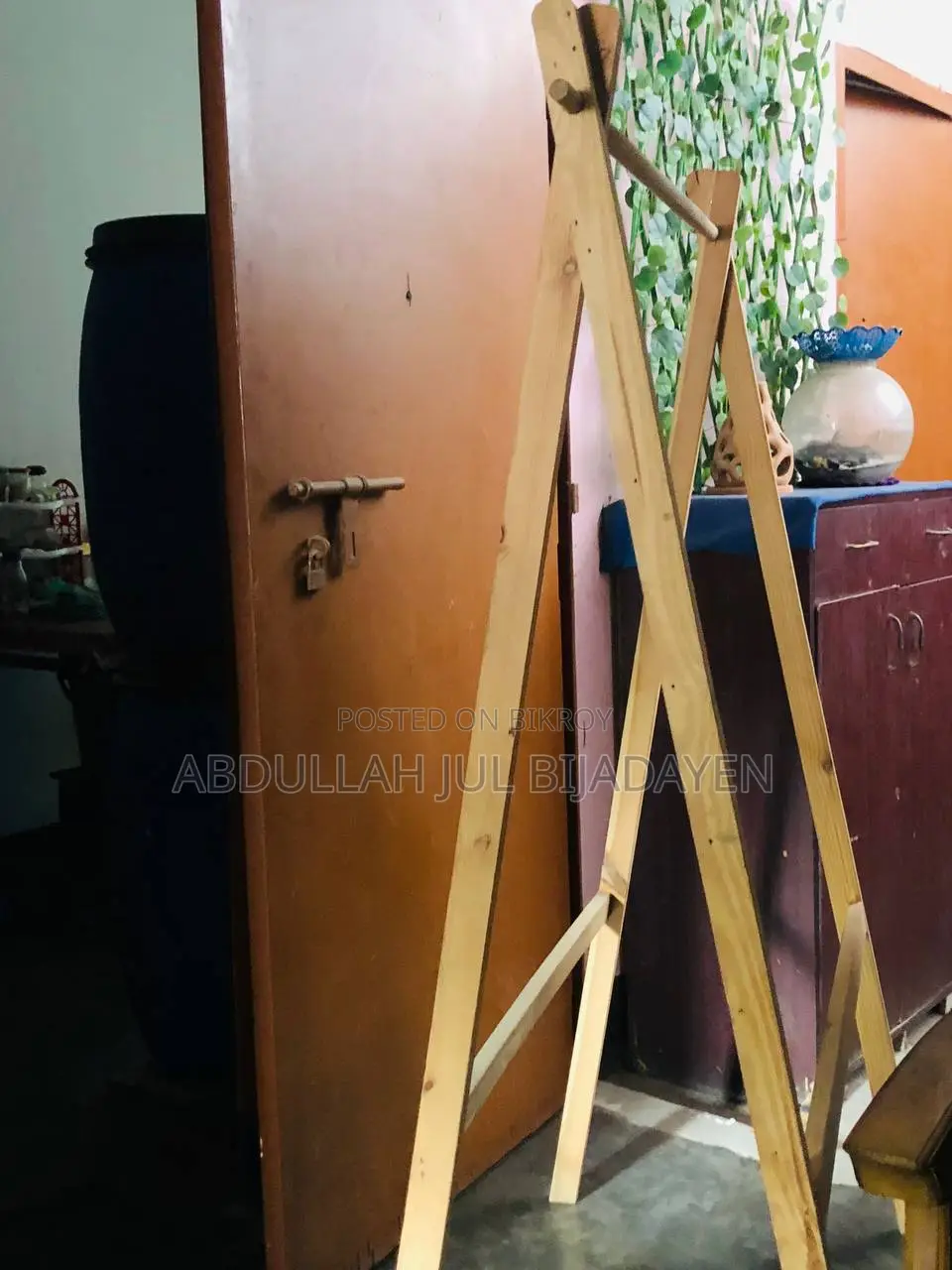 প্রডাক্ট ভিডিওগ্রাফী বা ফটোগ্রাফির স্ট্যান্ড