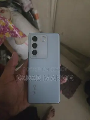 Vivo V27 8/128 (Used)