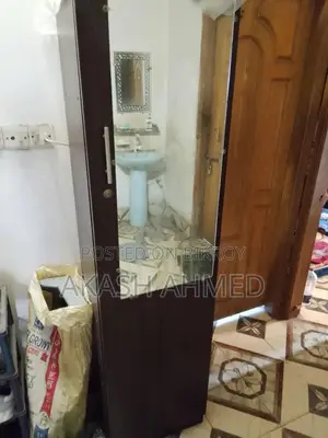 Beautiful and Sturdy Wardrobe for Sale. Used.