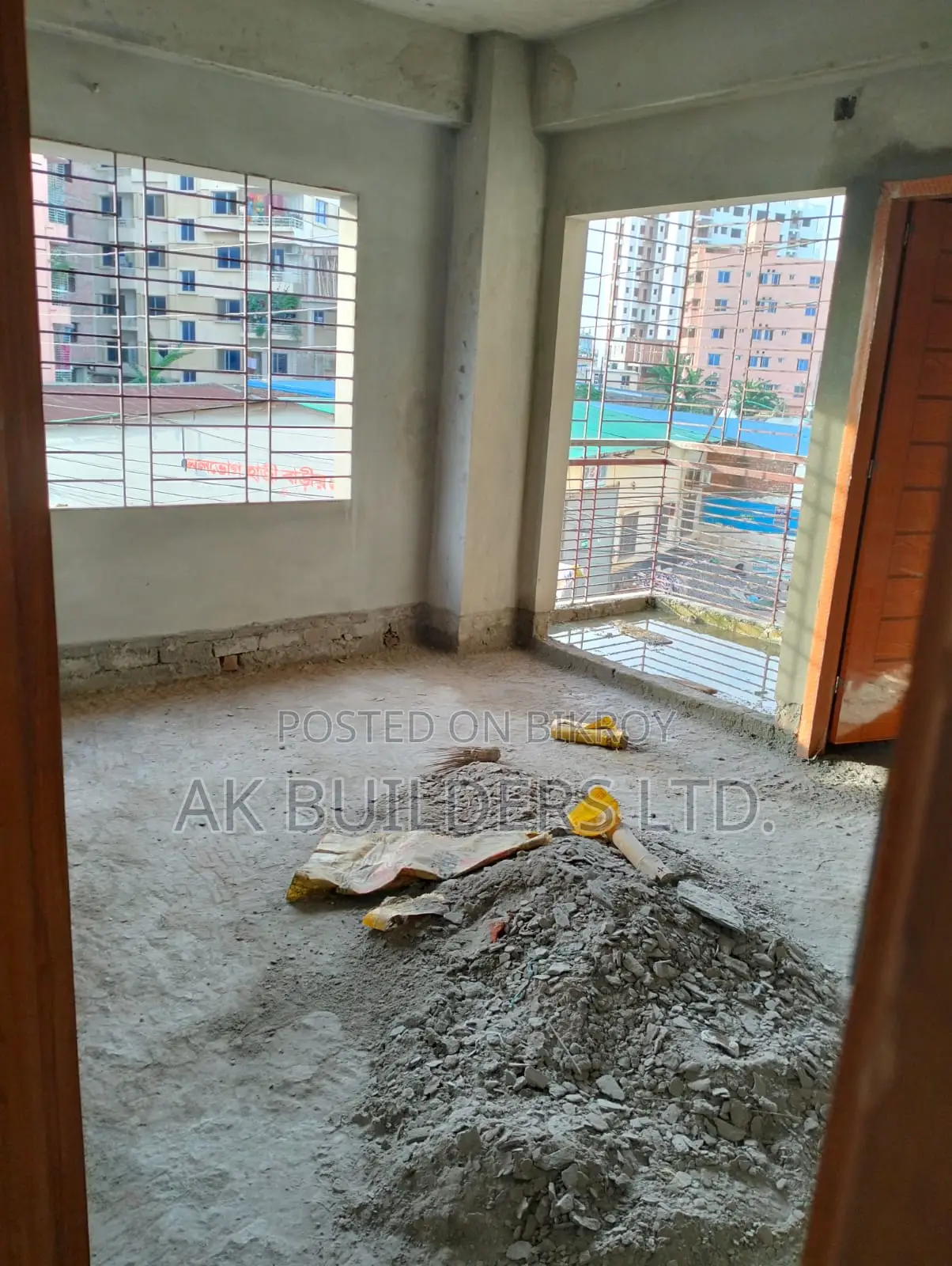 1250 sq ft flat in Uttara Nalbhog, located next to a 30ft paved road!!