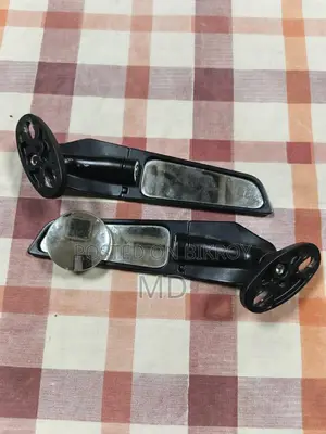 Bike Looking Glass