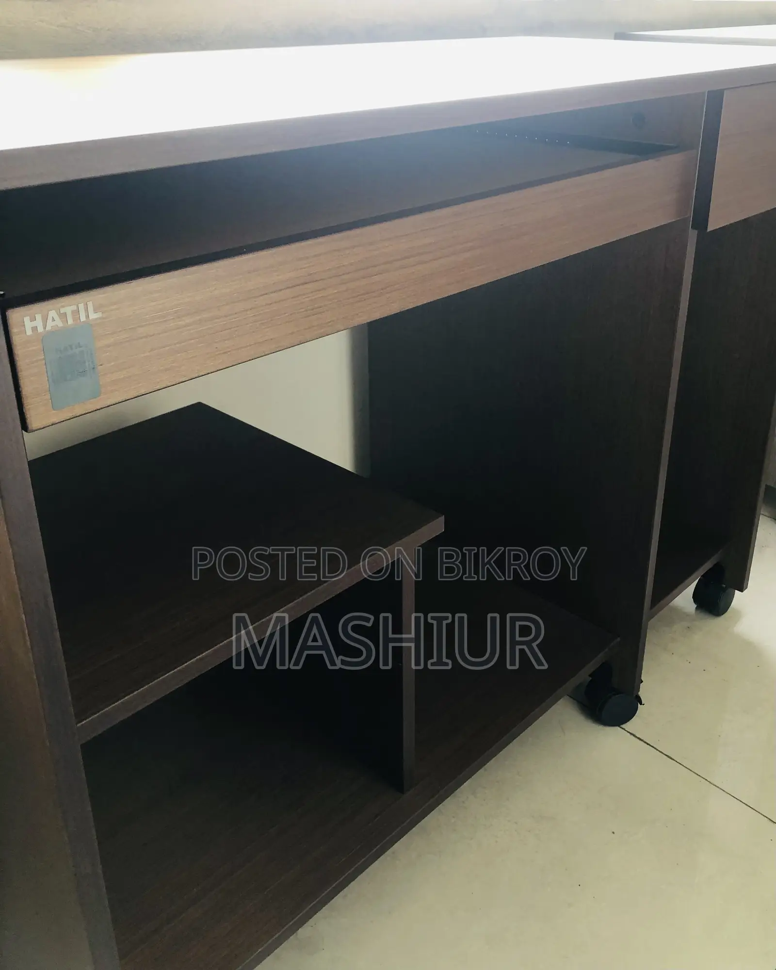 Computer Table Hatil
