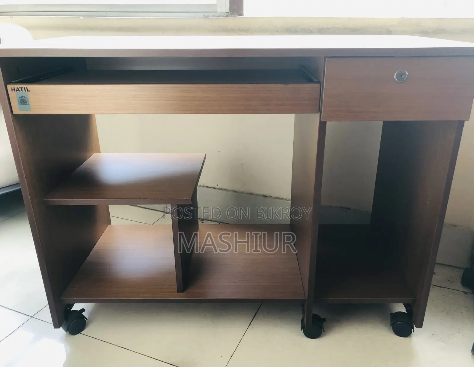 Computer Table Hatil