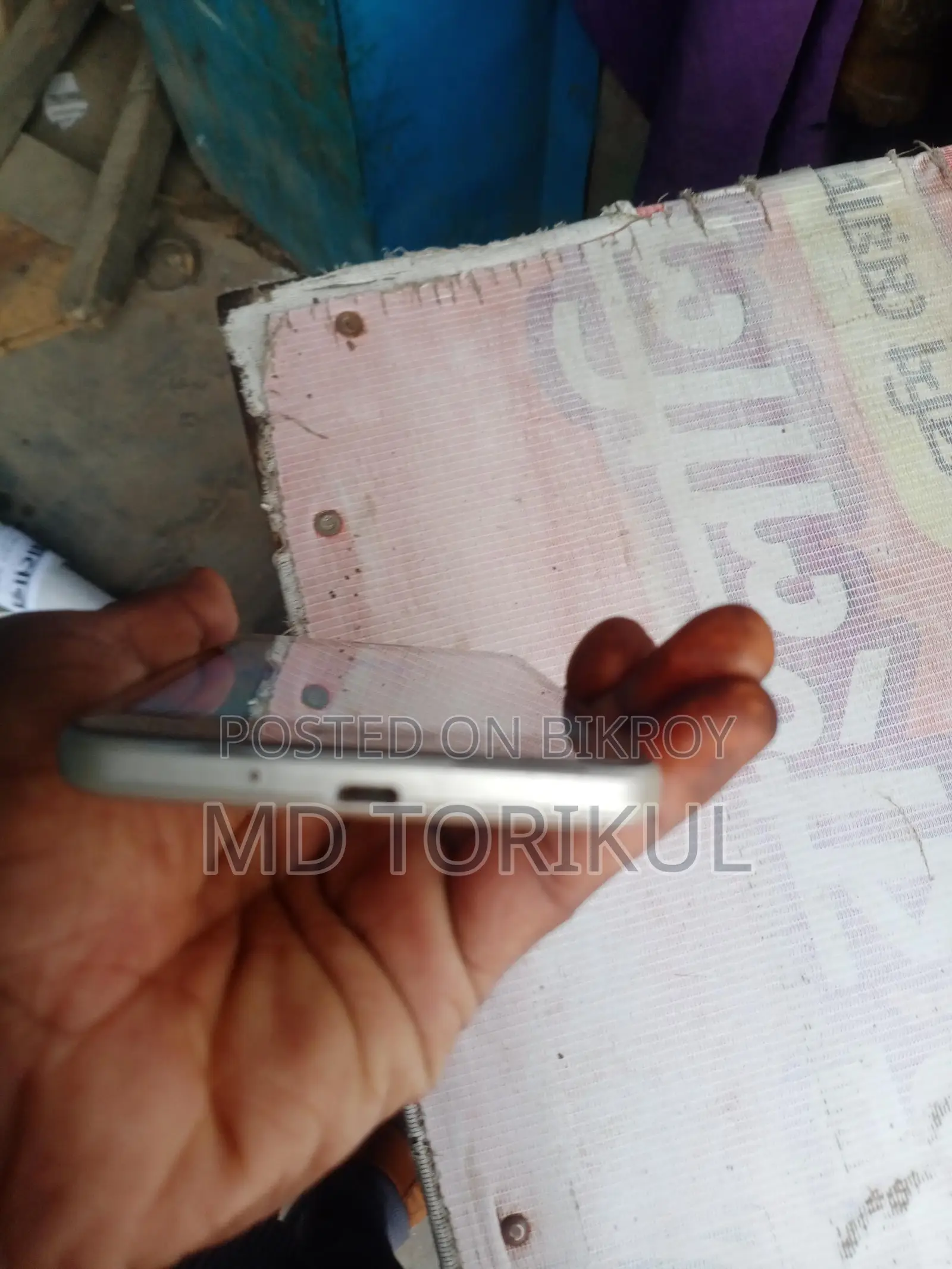 Samsung Galaxy J2 . (Used)