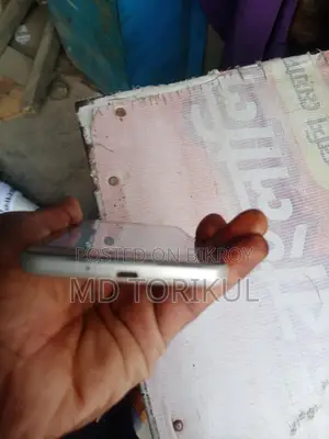 Samsung Galaxy J2 . (Used)