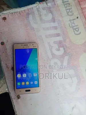 Samsung Galaxy J2 . (Used)