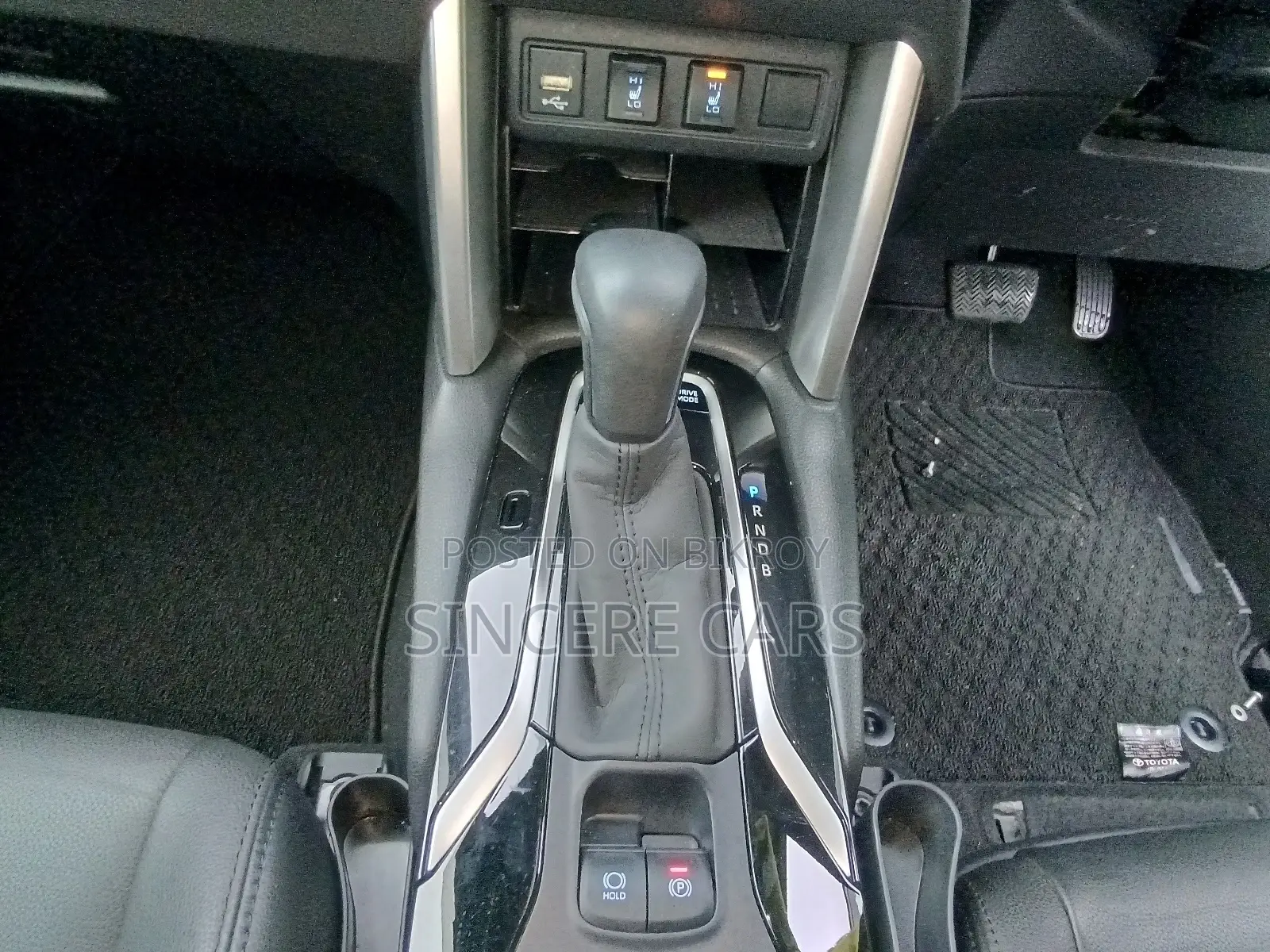 Toyota Corolla Cross Z PKG 4.5 HARDTOP 2022