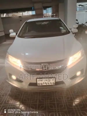 Honda Grace 2016