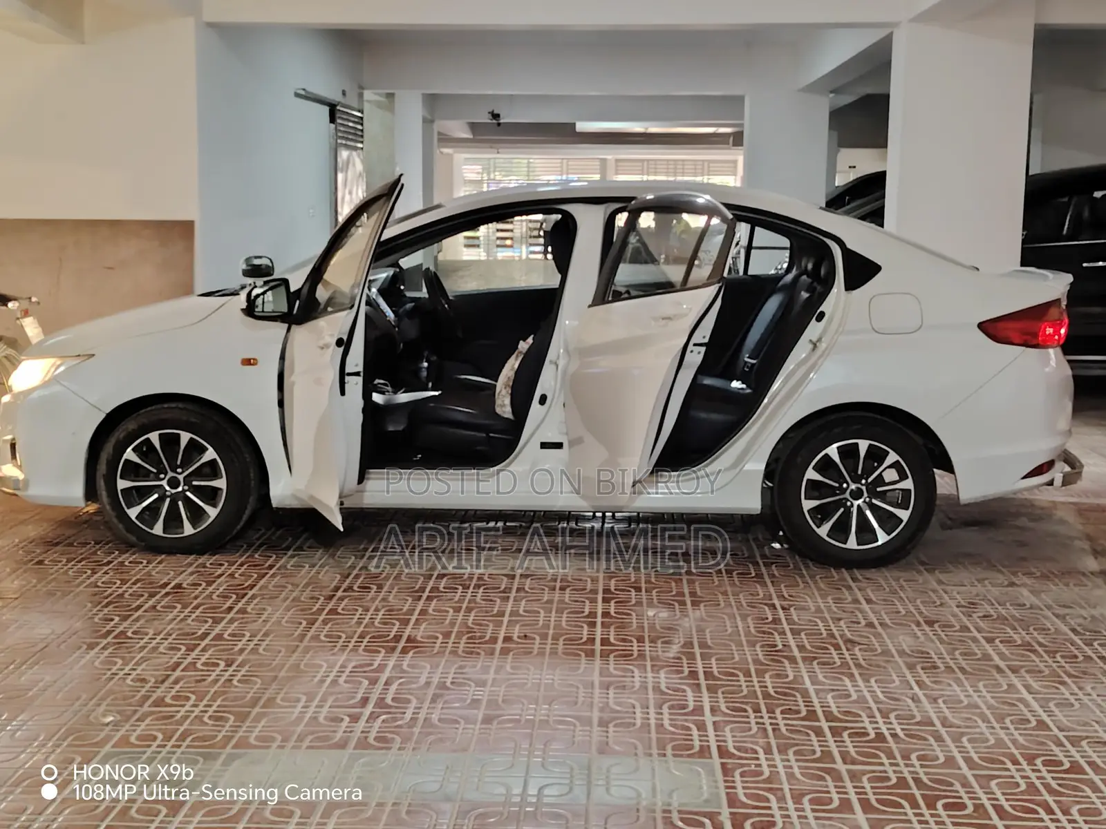 Honda Grace 2016
