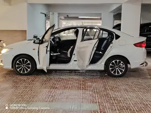 Honda Grace 2016