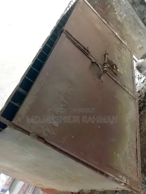 মুরগির খাঁচা জরুরি উদ্যোগে বিক্রি করা হবে