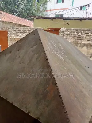 মুরগির খাঁচা জরুরি উদ্যোগে বিক্রি করা হবে