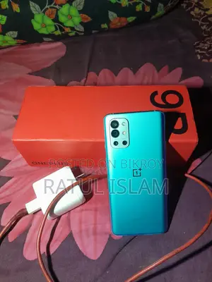 OnePlus 9R . (Used)