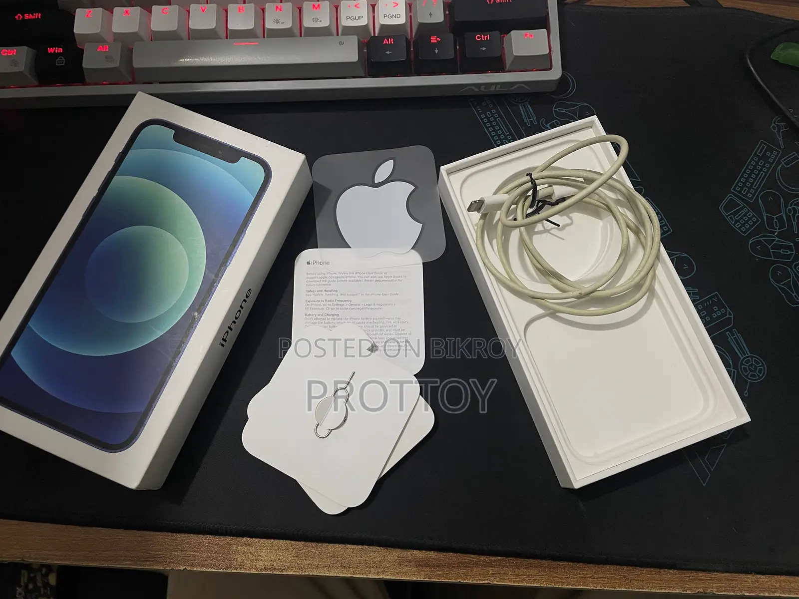 Apple iPhone 12 (Used)