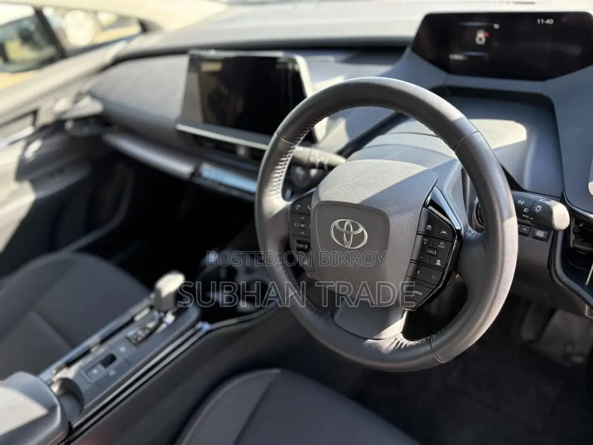 Toyota Prius U PKG PEARL 2023