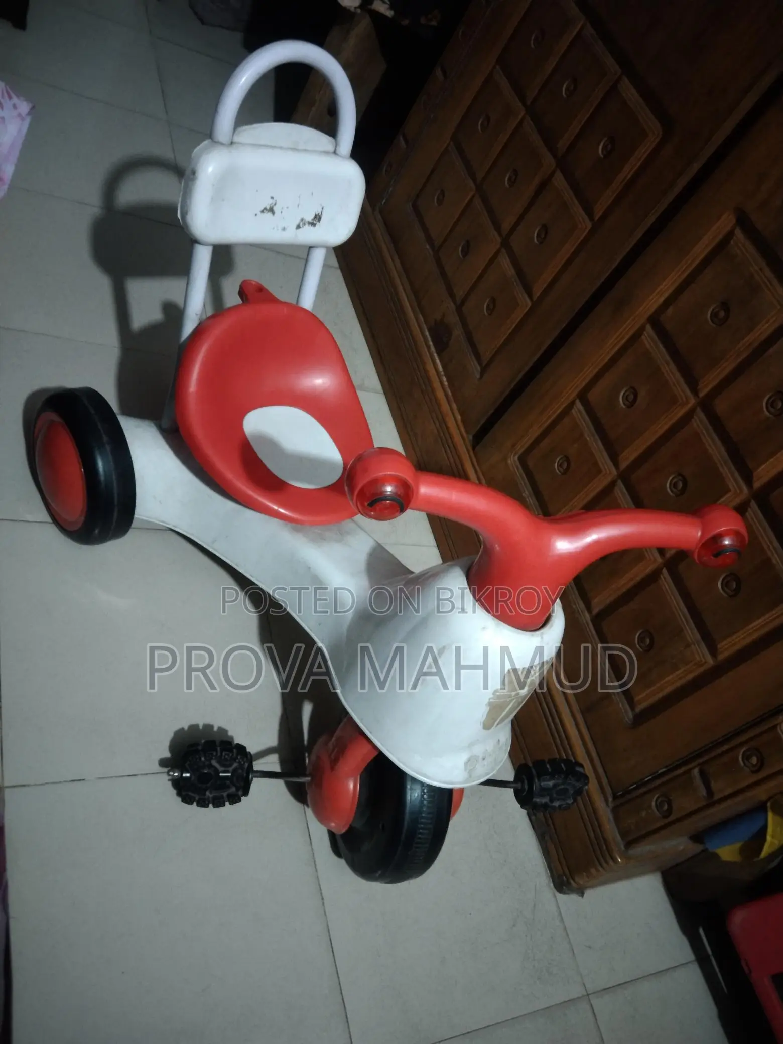 বাচ্চাদের সাইকেল
