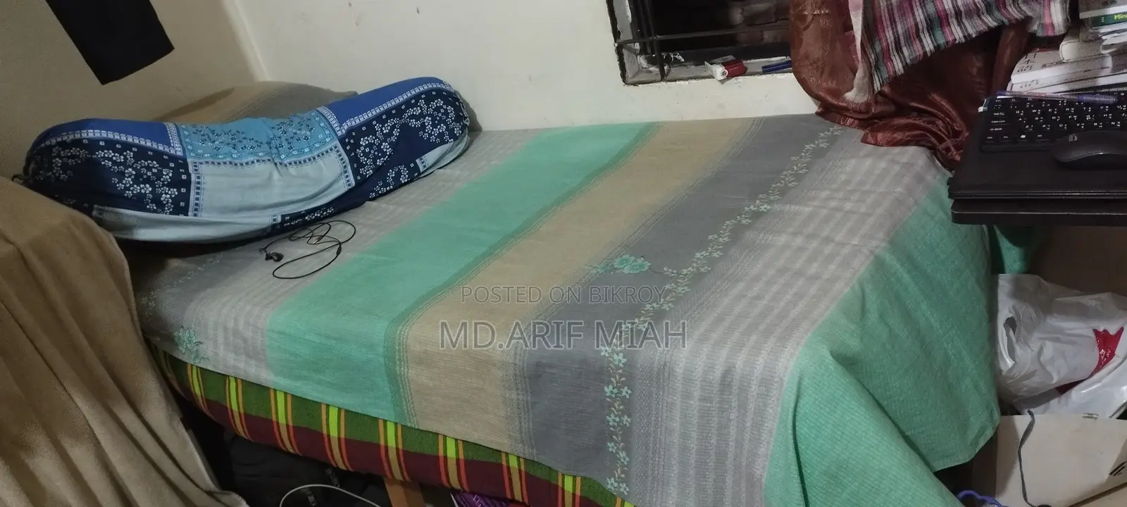 ২ টা ৩ মাস ব্যাবহার কৃত চৌকি