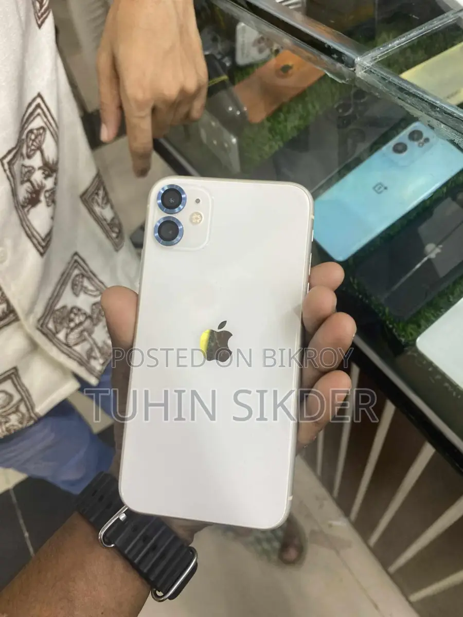 Apple iPhone 11 (Used)