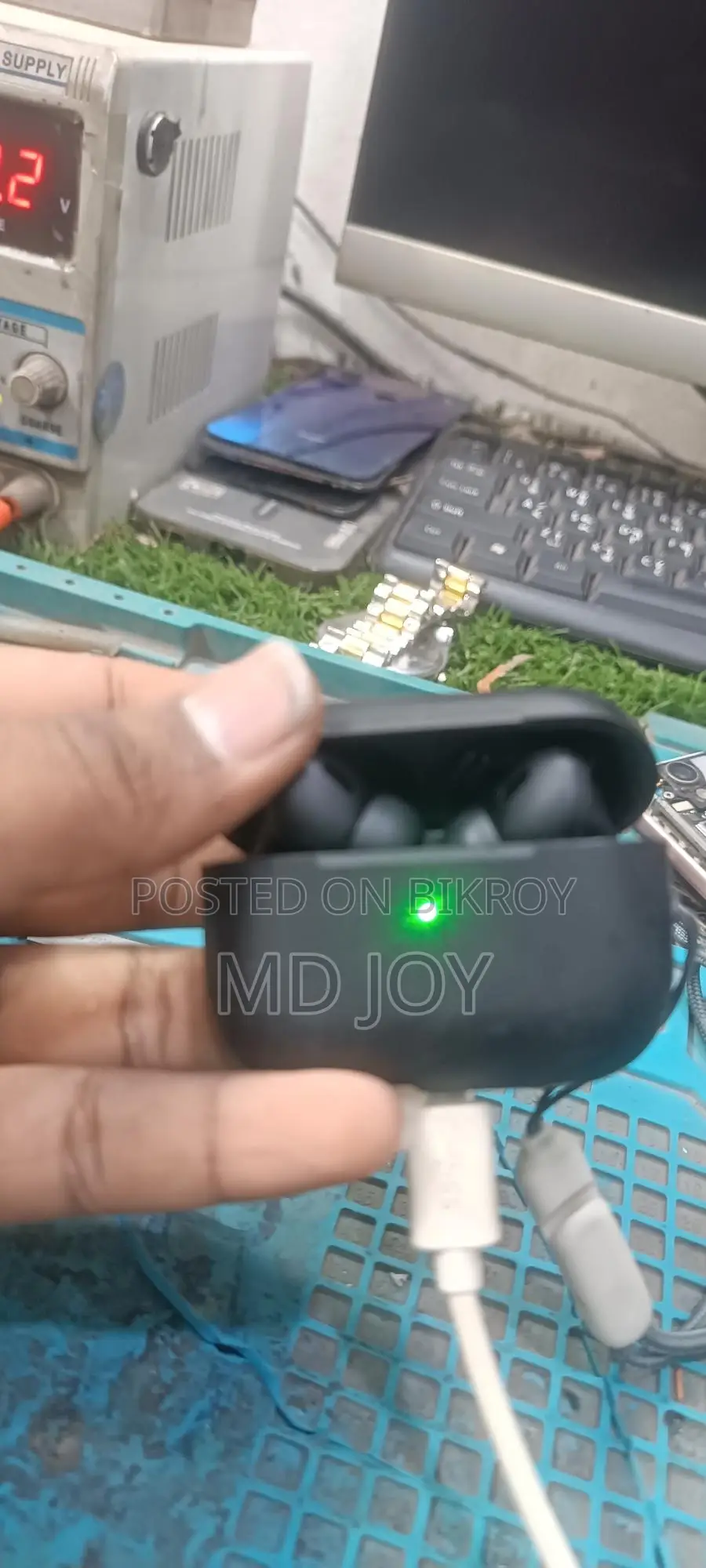 iPhone Headphone Second Generation Black Color