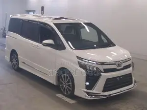 Toyota Voxy Sunroof Moon roof 2021