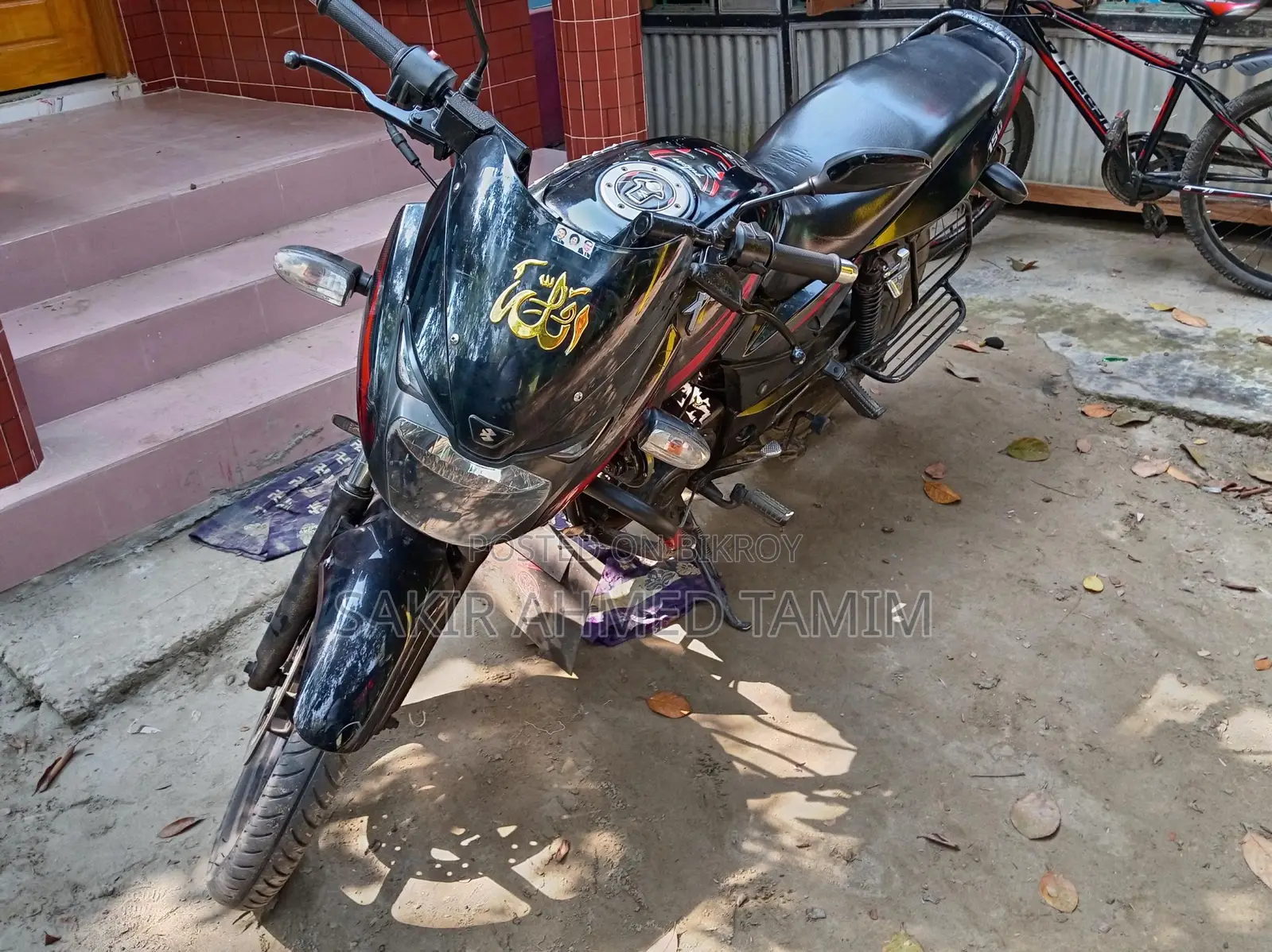 Bajaj Pulsar 150 . 2013