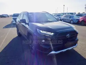 Toyota RAV4 z 2022